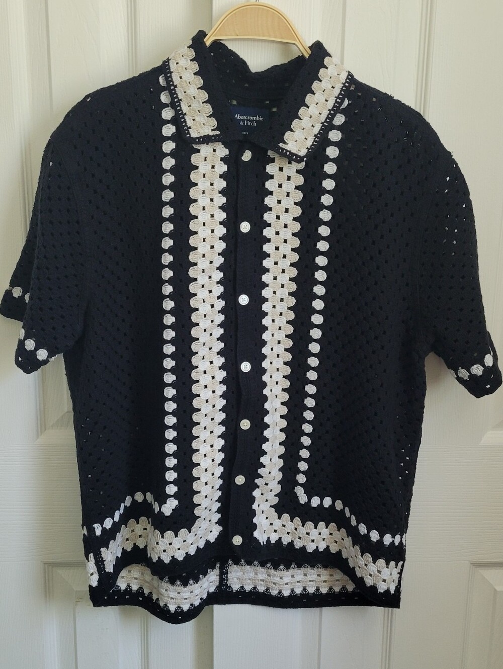 Abercrombie & Fitch Black/White Crochet Button-down Retro Top, Men's Large